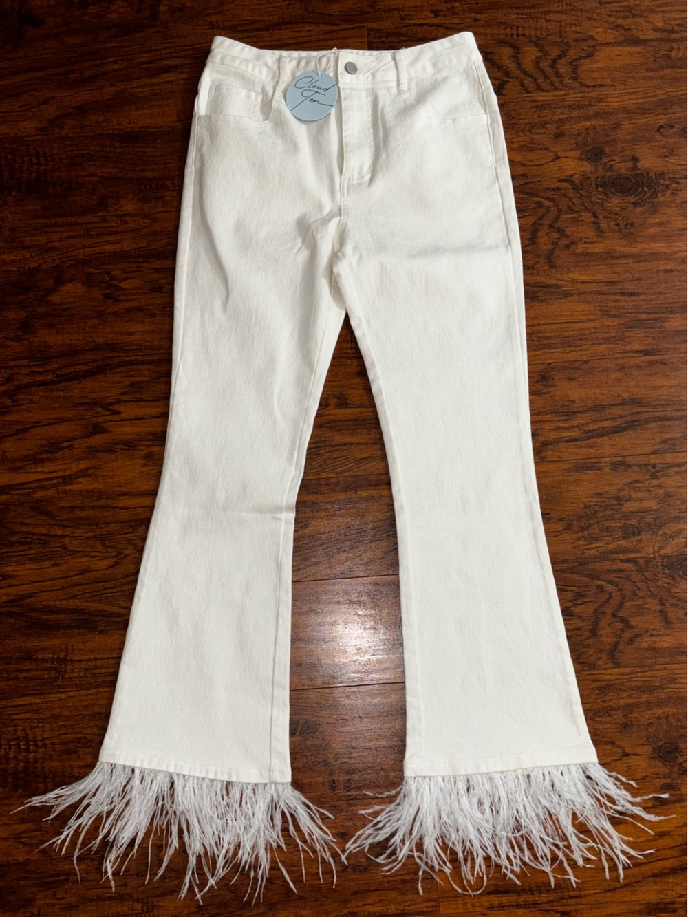 Cloud 10 NWT Feather Hem Flare Jeans White Plumery Hem Bell Bottom Cotton Pants